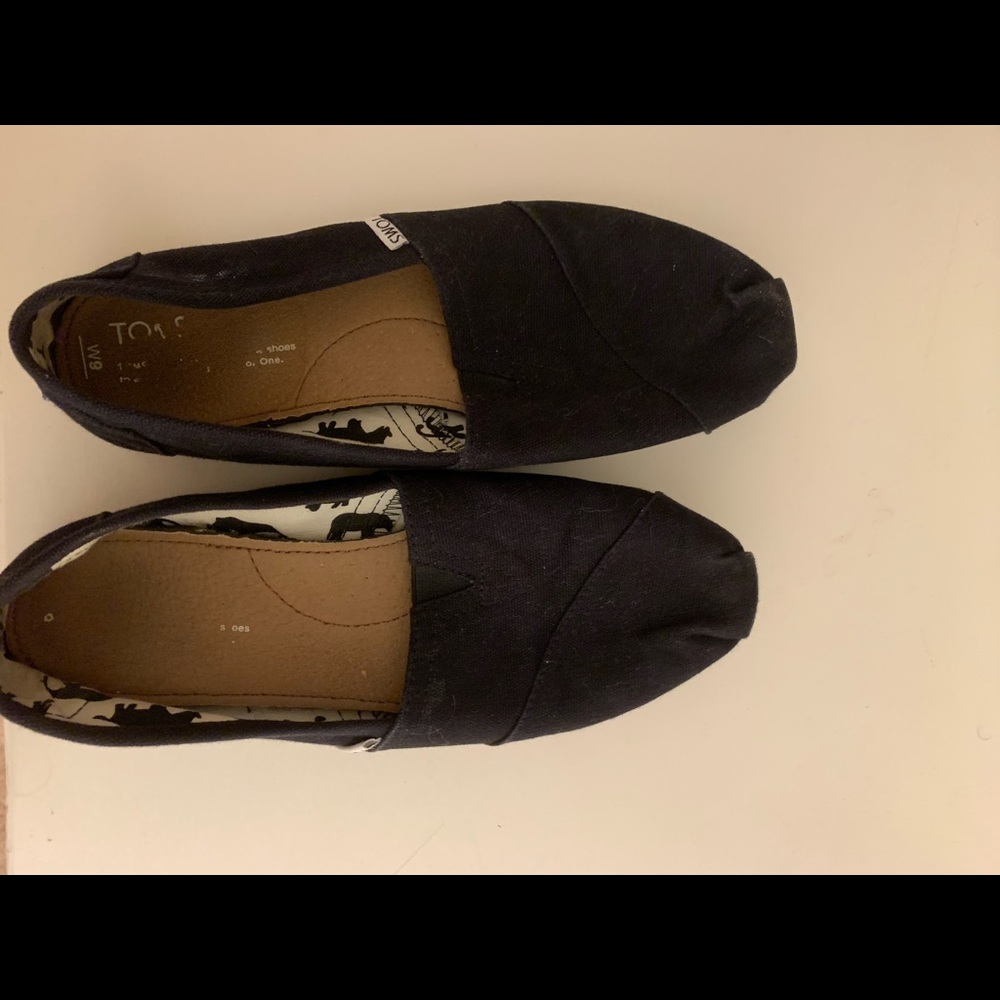Black toms